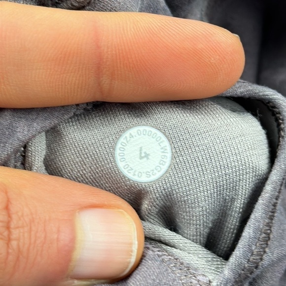 Lululemon Align Crop *21" Rejuvenate Dark Chrome Multi - Picture 4 of 5